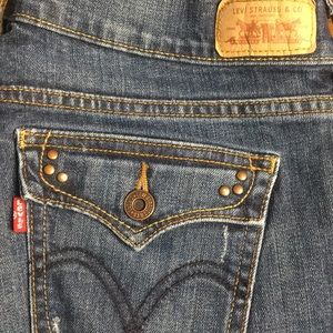 Levi’s 515 distressed Boot Cut Jeans size 8S